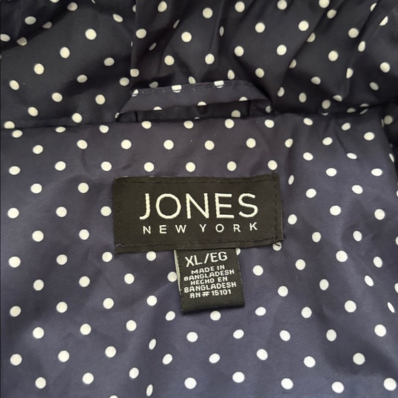 Jones New York Navy Micro Dot Packable Jacket Windbreaker Rain
Jacket Sz XL NWOT - Picture 9 of 13
